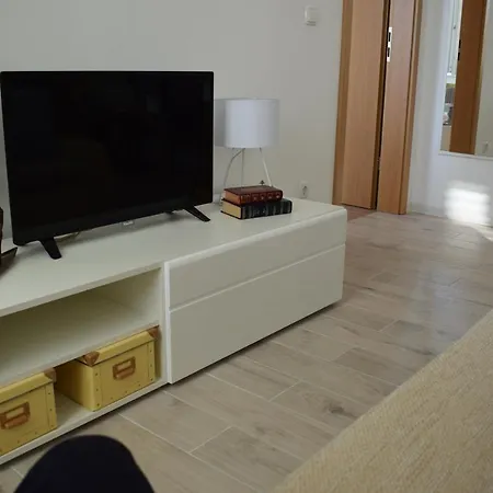 Optimist Town Center Apartment *
